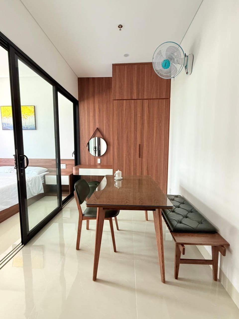 Living room, Photo of the whole room, Seating area, Dining area, wardrobe