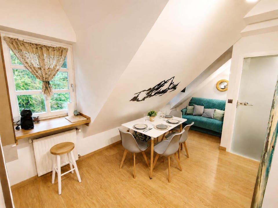 Kitchen or kitchenette, Living room, Dining area