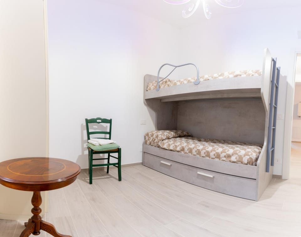 Bed, Photo of the whole room, Bedroom, bunk bed