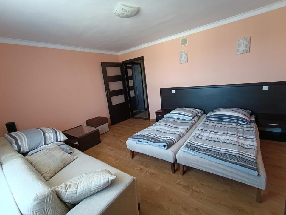 Apartamenty Wiśniowa - Apartament 4-6os Augustów Apartment in Poland