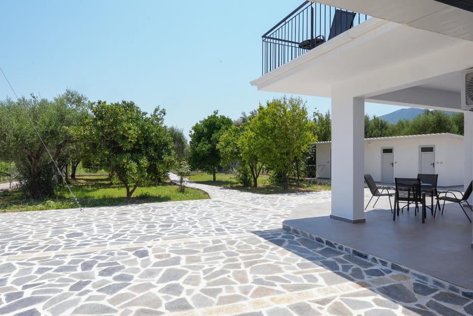 Property building, Garden view