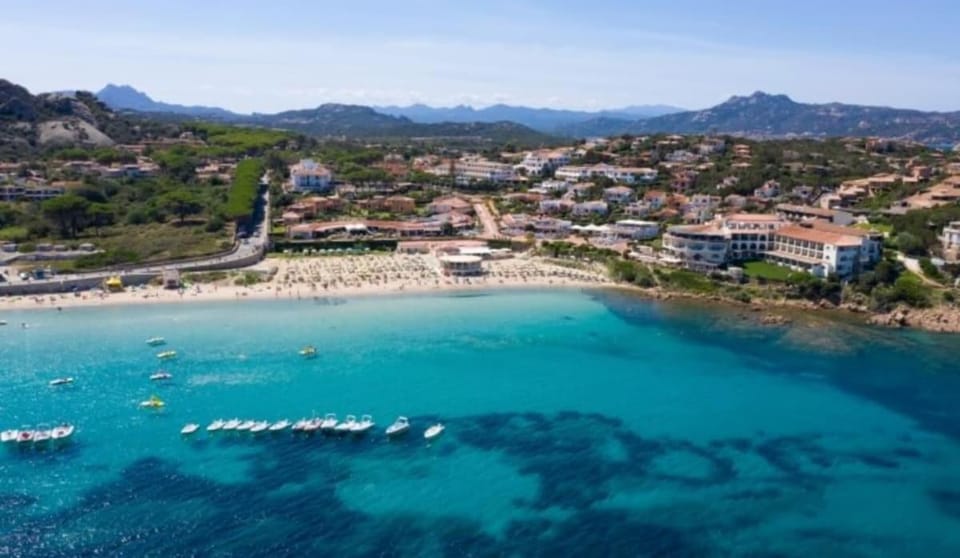 Baja Sardinia Terrazza un passo dal Mare - AC Apartment in Sardinia