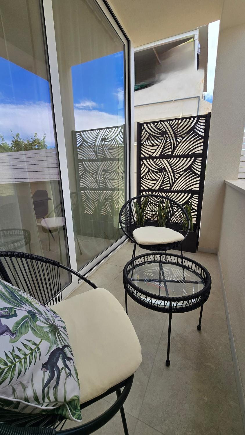 Balcony/Terrace, Dining area