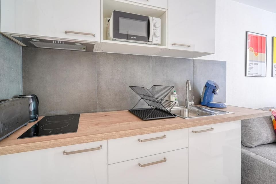 Cozy Apartment 4people - Canal St Martin & République Apartment in Paris