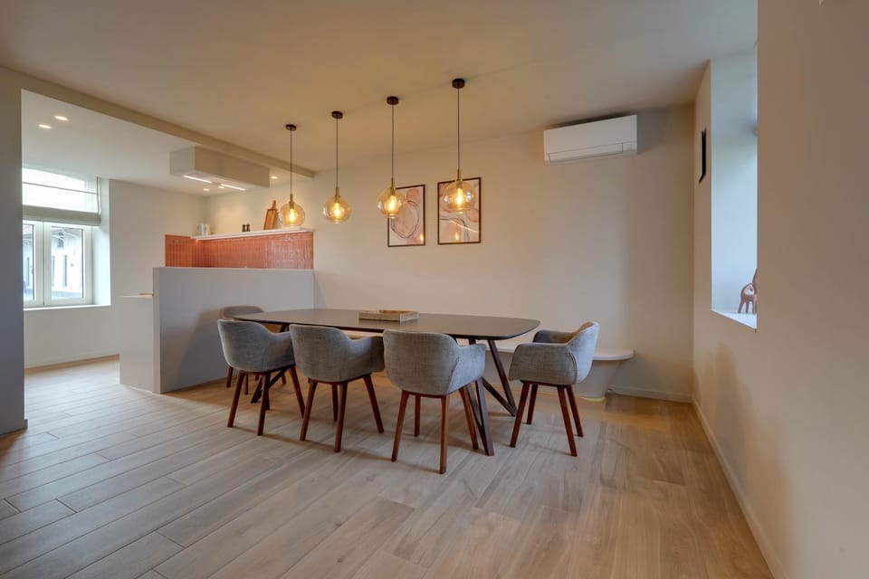 Kitchen or kitchenette, Living room, Dining area, air conditioner