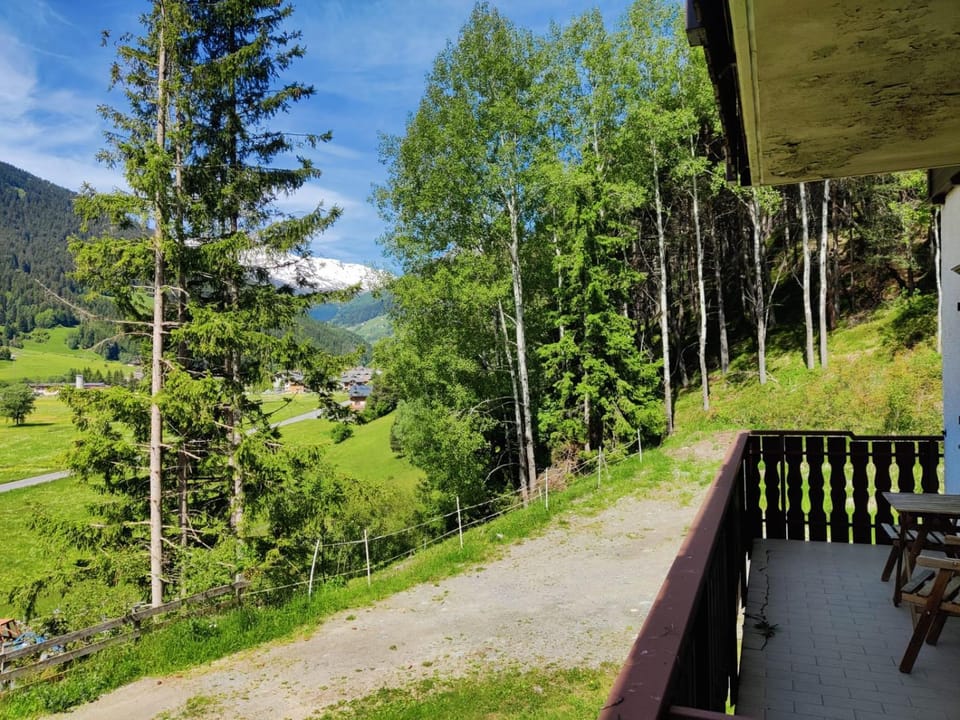 Day, Natural landscape, View (from property/room), Balcony/Terrace, Mountain view