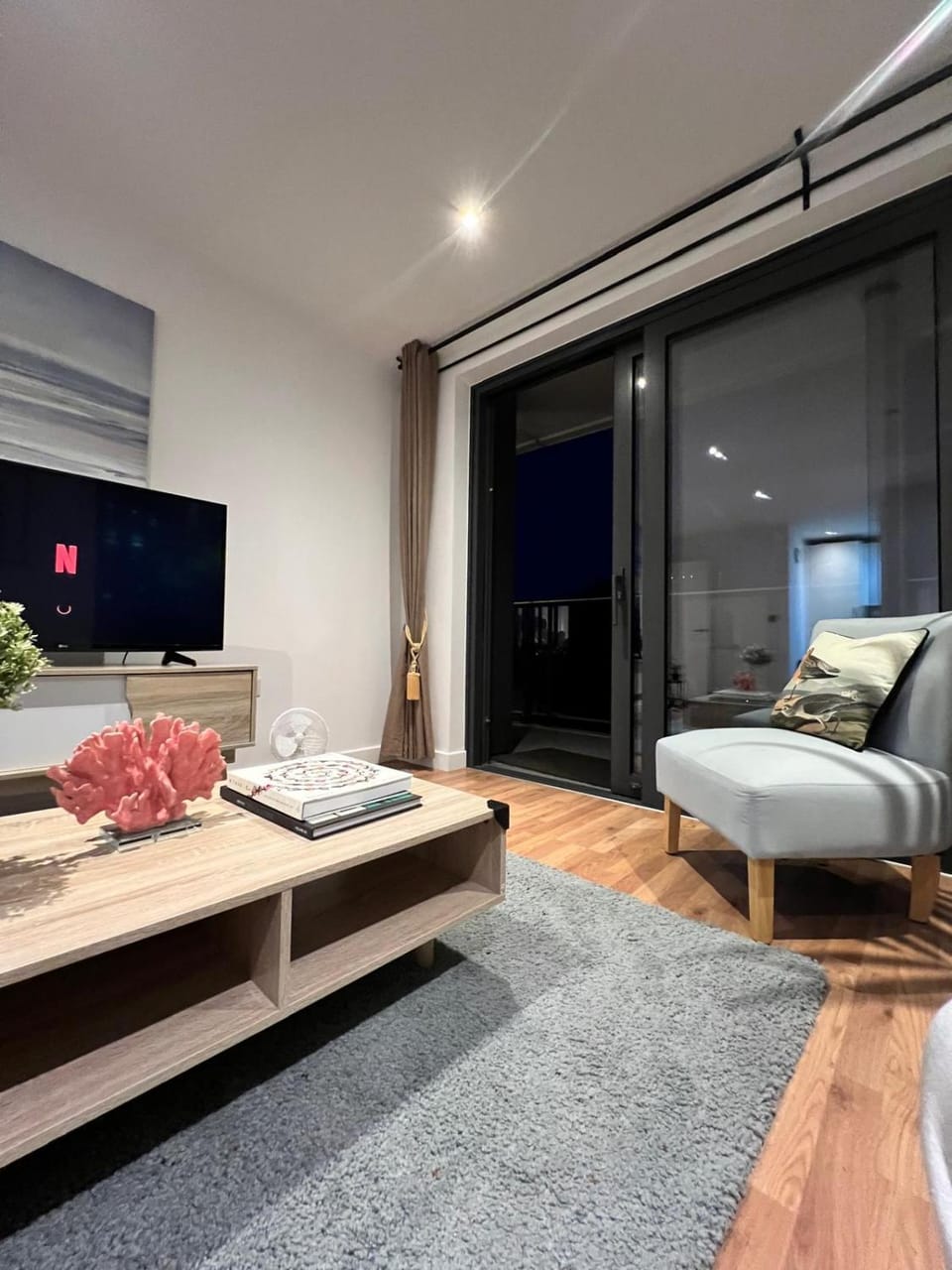 TV and multimedia, Living room, Seating area