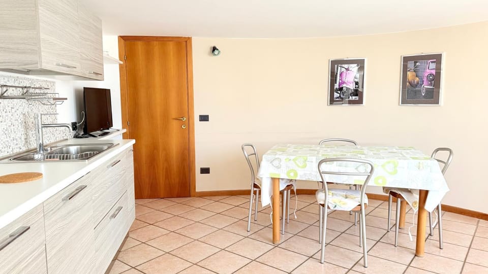 SE181 - Senigallia, ampio e luminoso quadrilocale con terrazzo Apartment in Senigallia