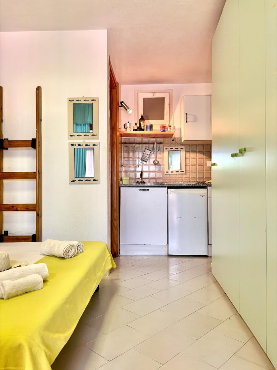 Casa Aaron - Monolocale con veranda sul mare Apartment in Stintino
