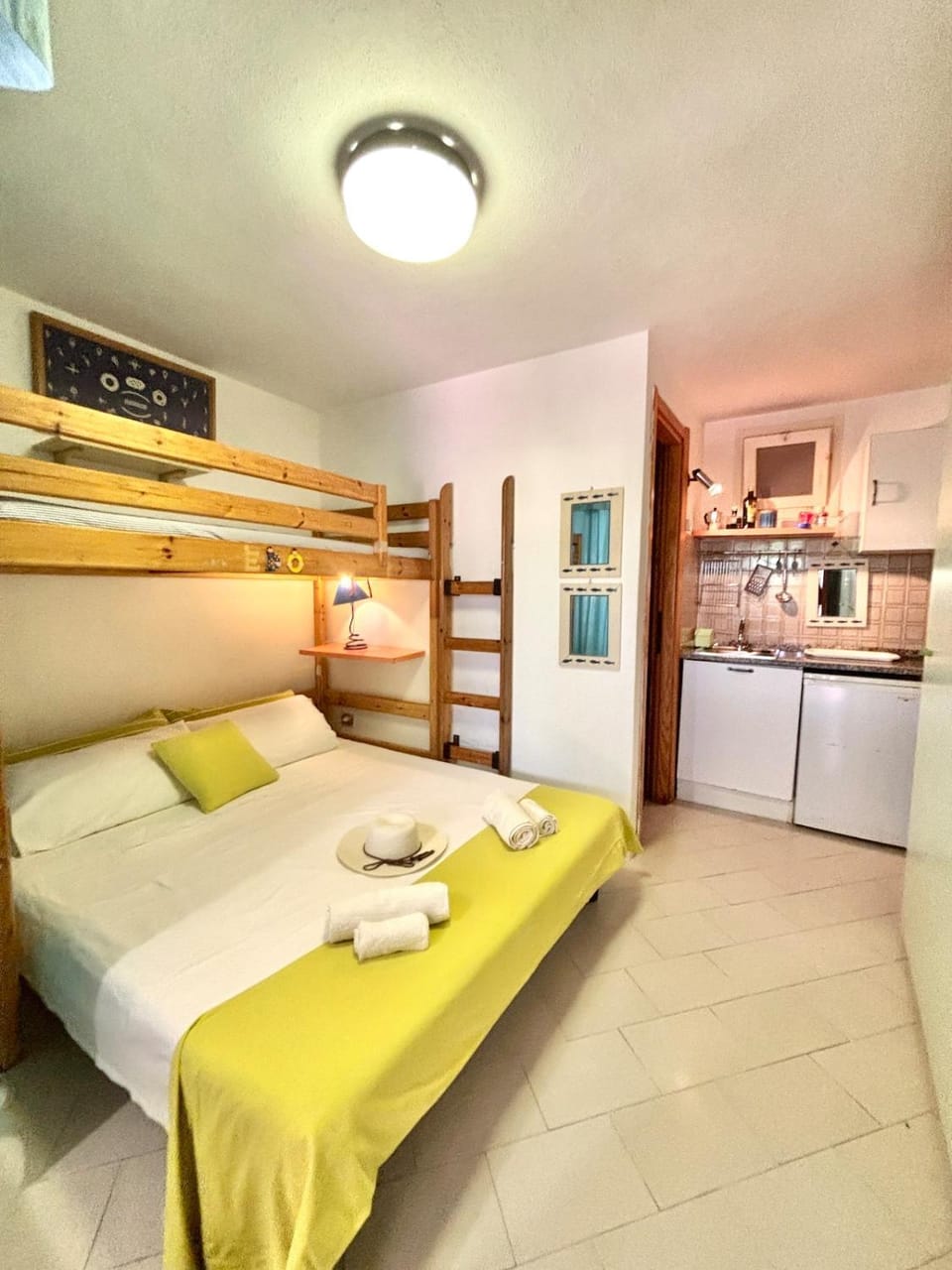 Casa Aaron - Monolocale con veranda sul mare Apartment in Stintino