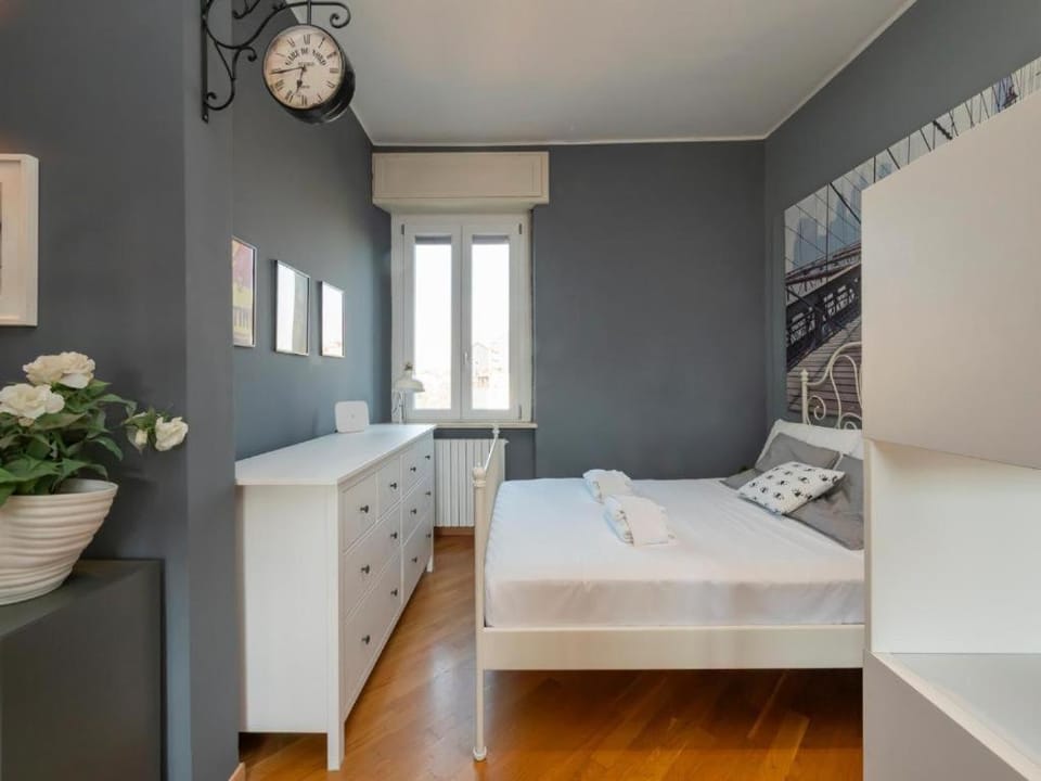 Dimore Meneghine - De Angeli Penthouse Apartment in Milan