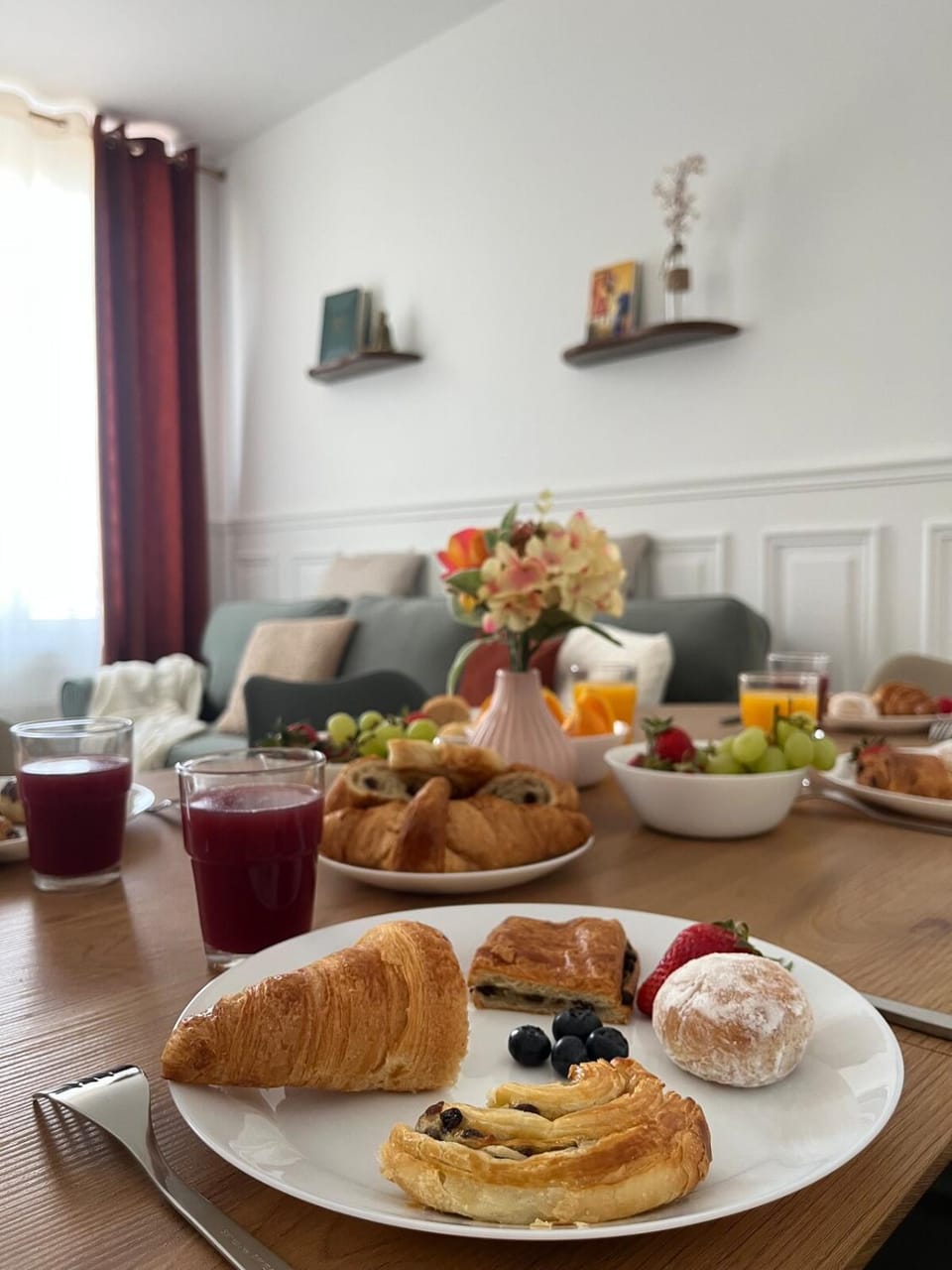 Dining area, Lunch