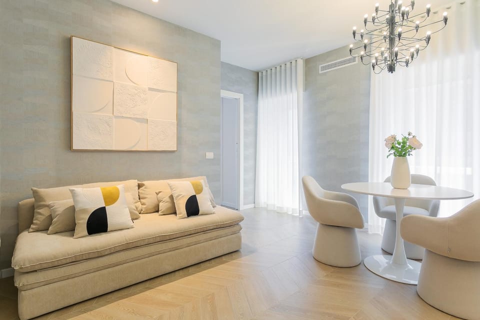 Living room, Seating area, Dining area