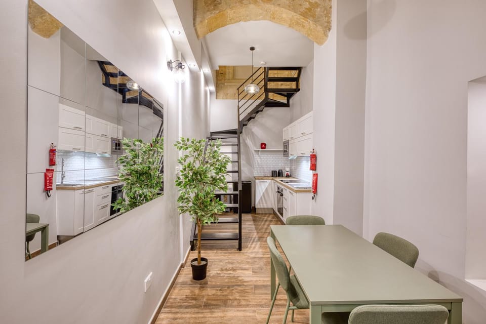 Charming, Modern duplex in city center JMBA1-1 House in Valletta