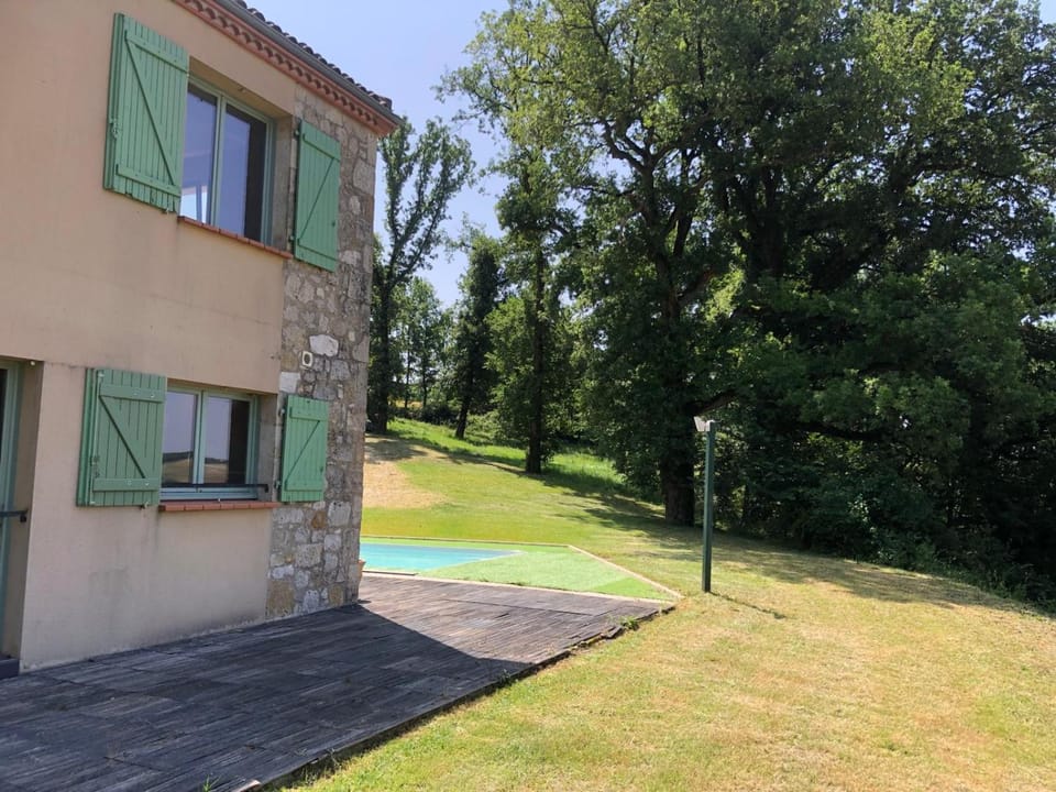 Property building, Garden, Garden view