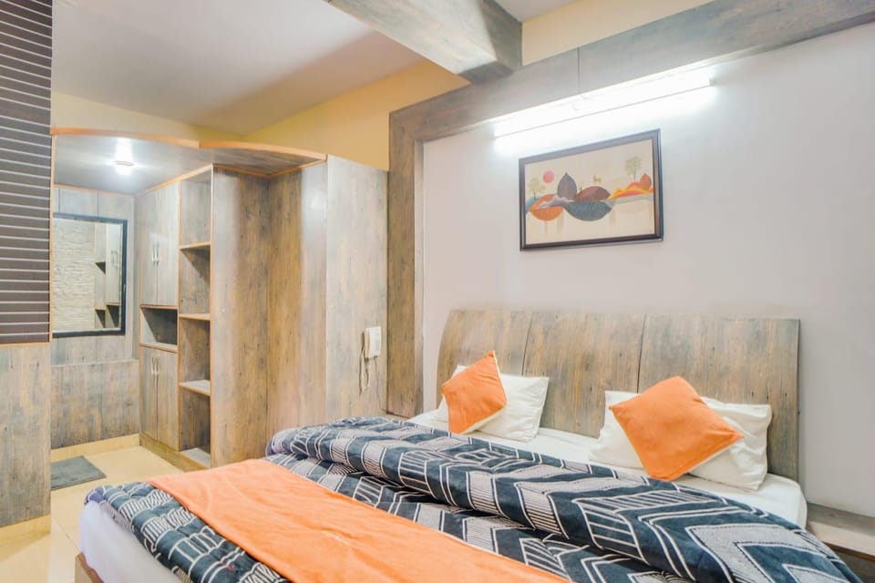 Hotel Kasauli Residency l Multi cuisine l Mashobra l 2 Kms to mall road kasauli Hotel in Himachal Pradesh