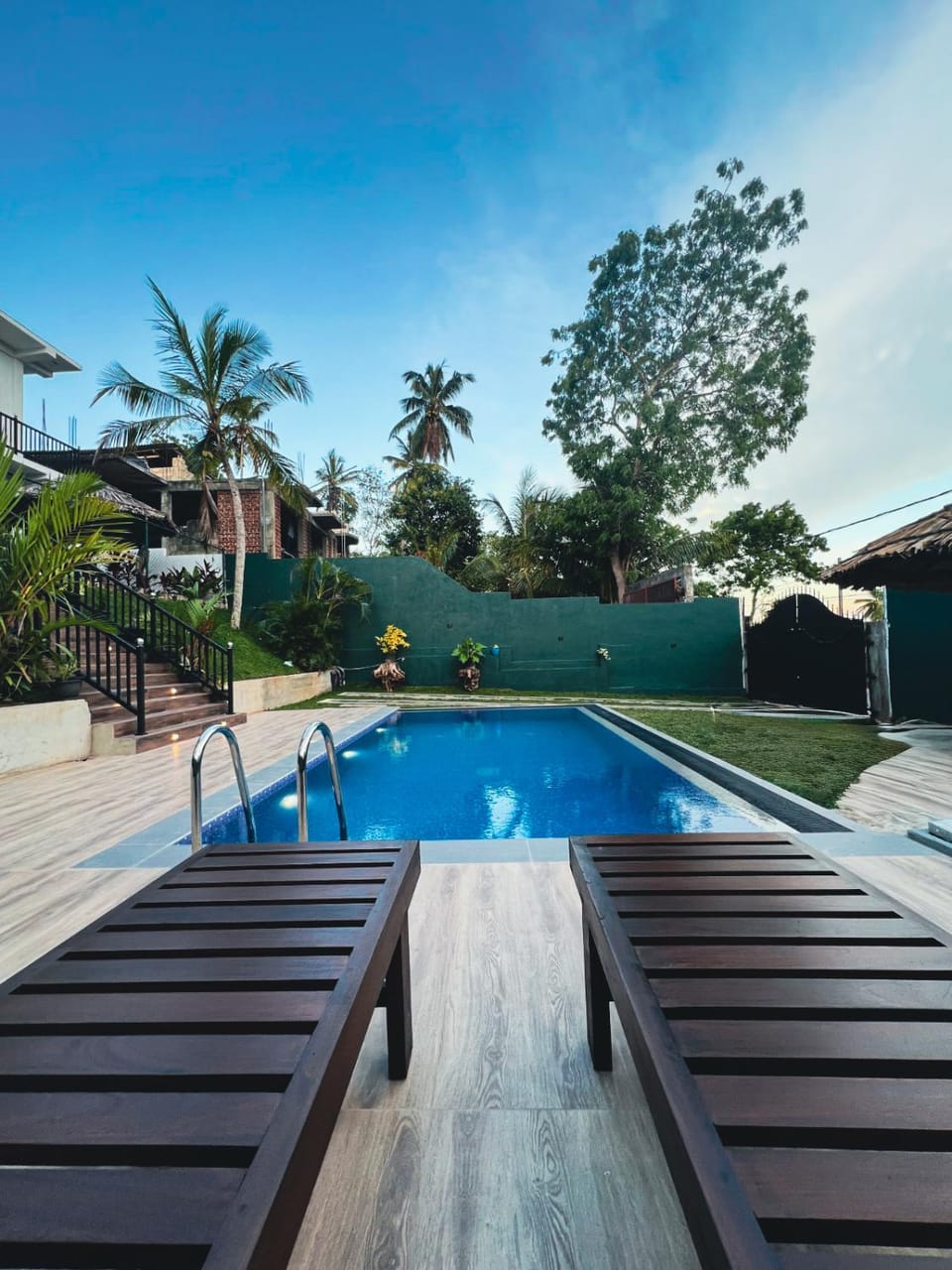 Day, Pool view, Swimming pool, sunbed