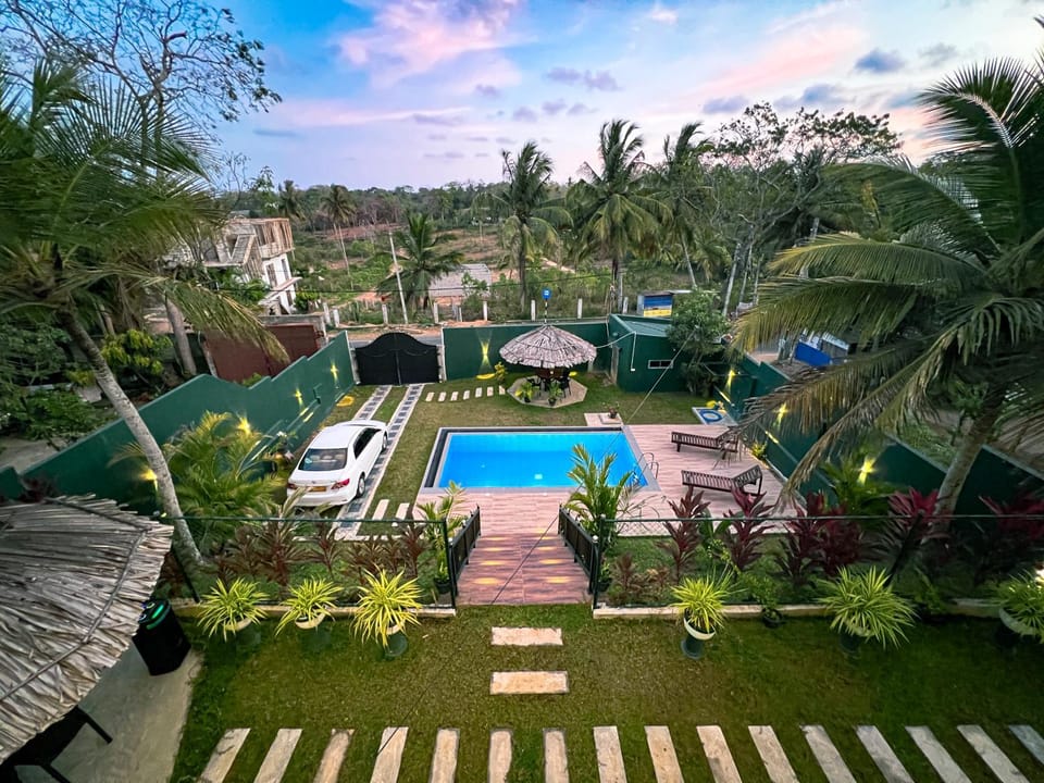 Patio, Garden, View (from property/room), Pool view, Swimming pool, Sunset, sunbed