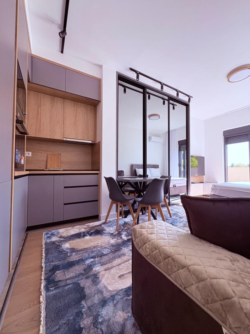 Sea View studio & Private Garage -Twin Towers Apartment in Montenegro