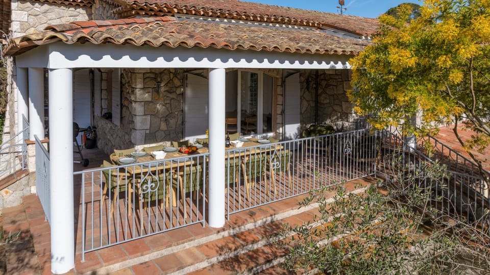 Property building, Balcony/Terrace