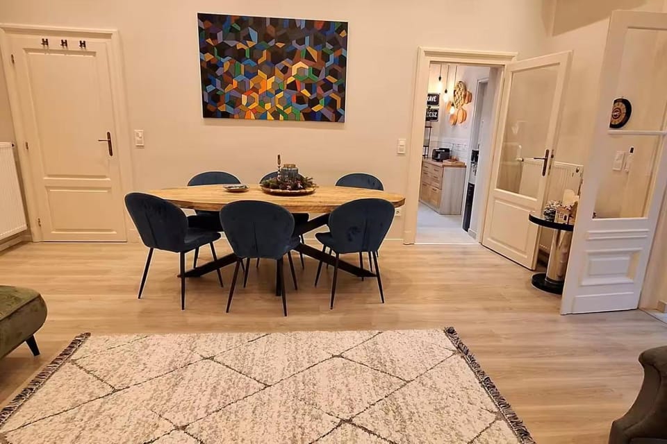 Kitchen or kitchenette, Living room, Dining area