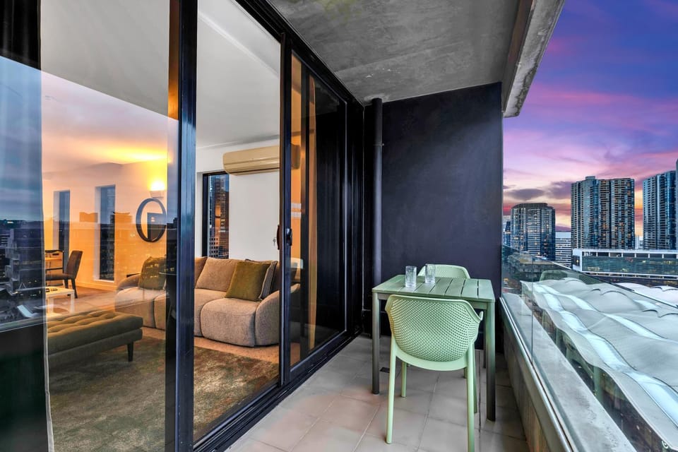 View (from property/room), Balcony/Terrace, Seating area