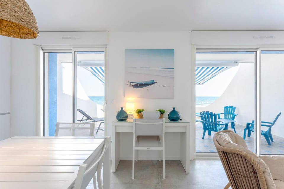 Sublime appartement face à la mer avec accès plage Apartment in Palavas-les-Flots
