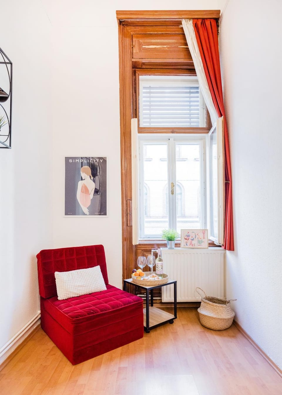 Secluded Spacious Oasis-Best Location in Downtown Apartment in Budapest