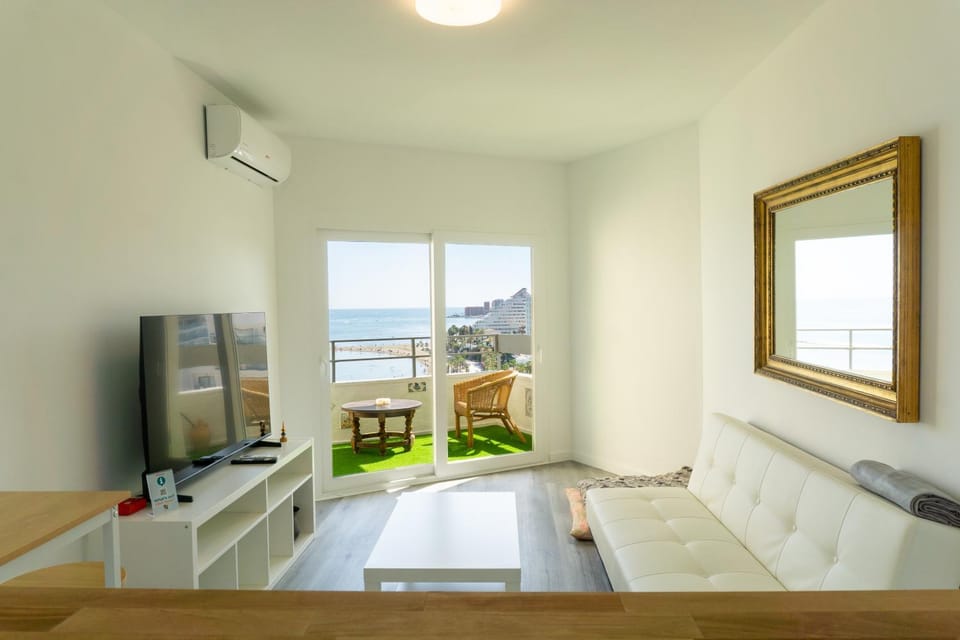 TV and multimedia, Balcony/Terrace, Lounge or bar, Sea view