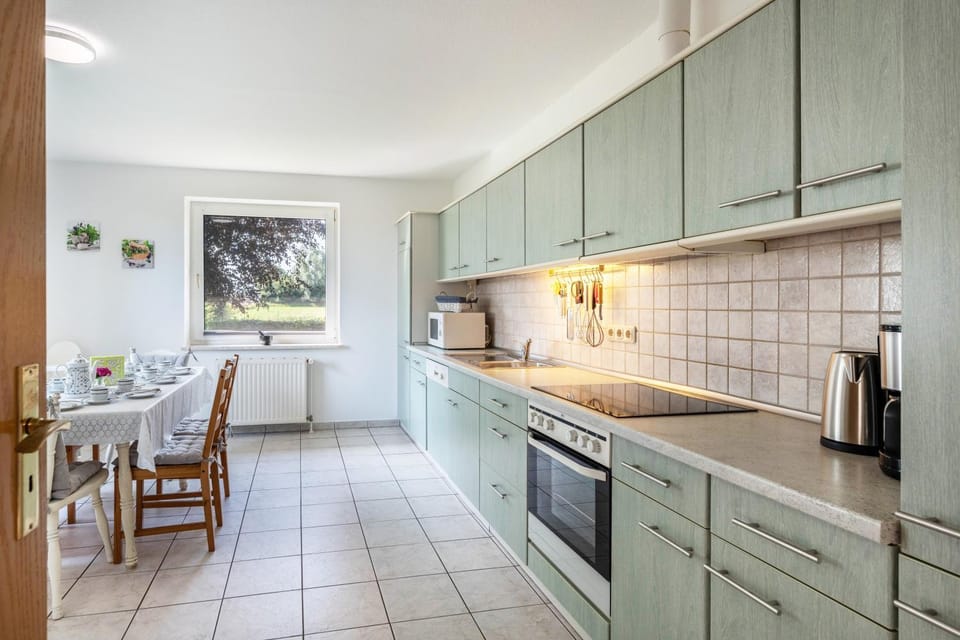 Property building, Kitchen or kitchenette, Living room