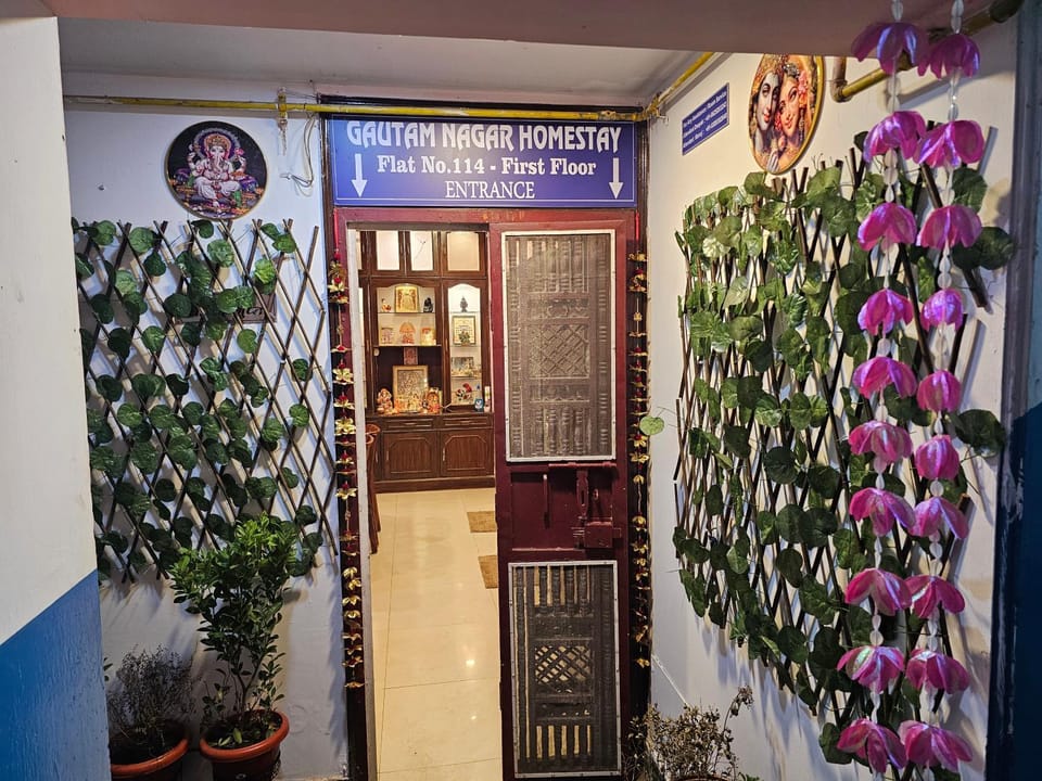Facade/entrance, Lobby or reception, Lobby or reception