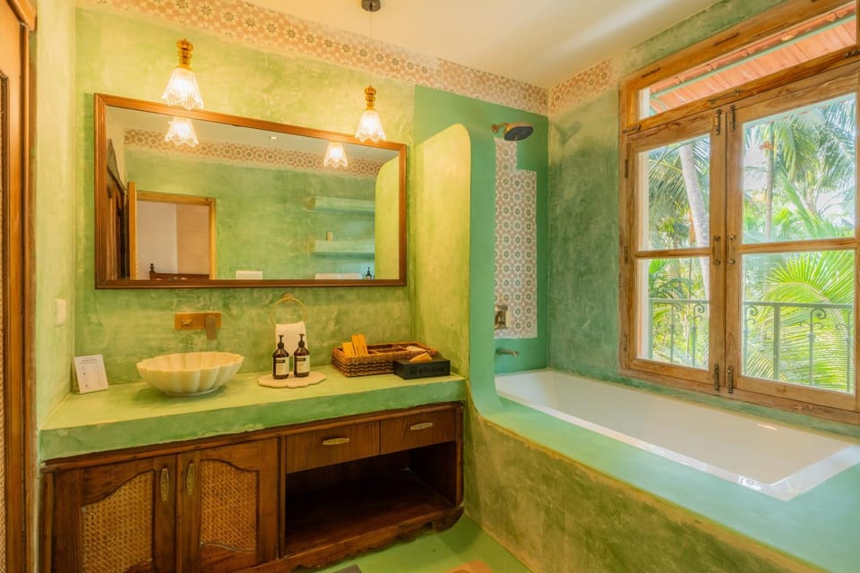 Bathroom, Bath