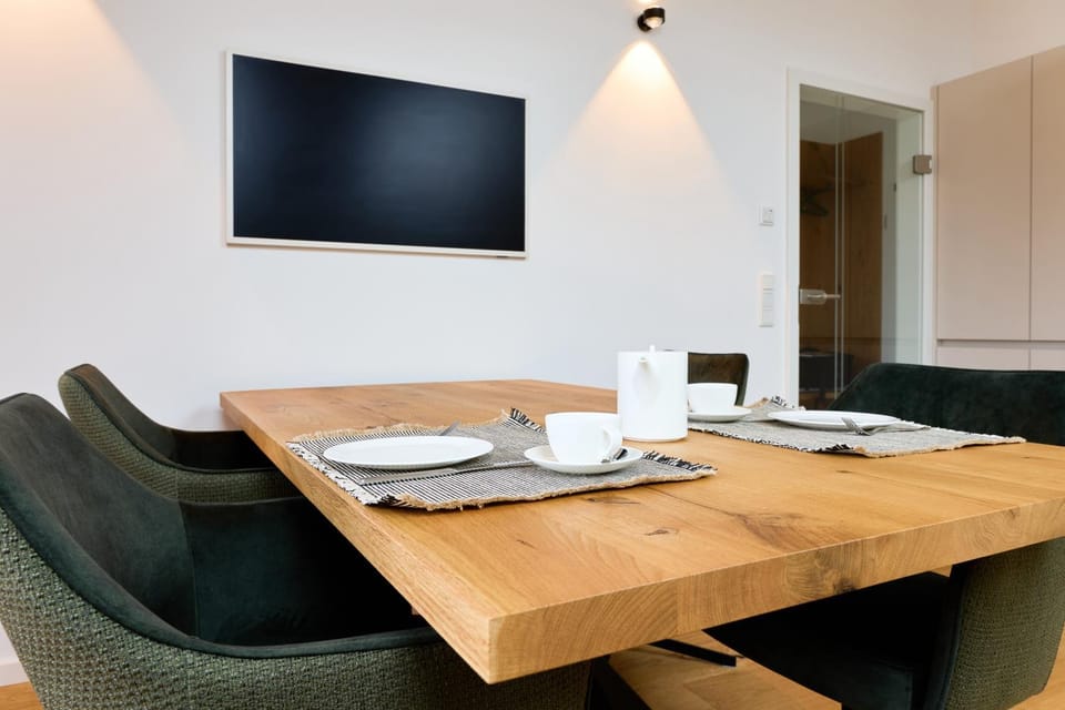 Stilvolle Chiemsee-Auszeit | Balkon, Parkplatz, ideale Lage Apartment in Salzburgerland