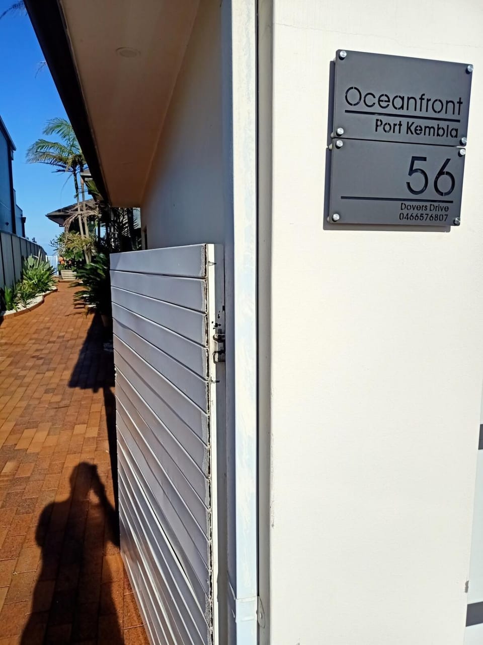 Facade/entrance