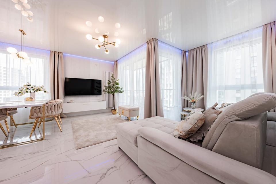 Living room, Dining area