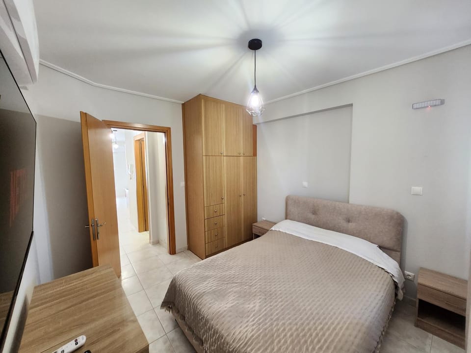 Bed, Photo of the whole room, Bedroom, wardrobe