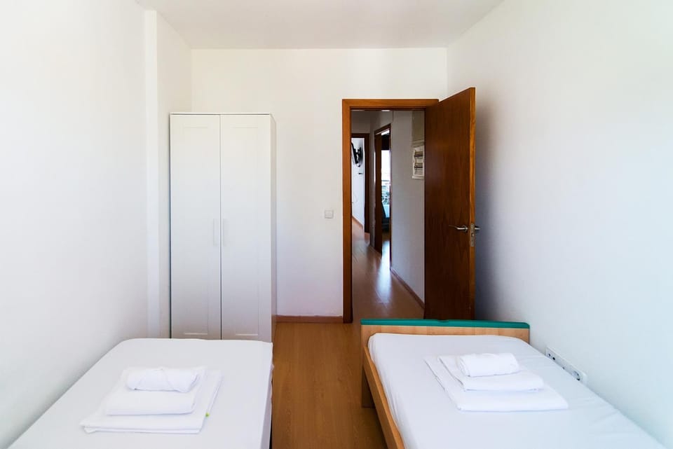 Bedroom, wardrobe