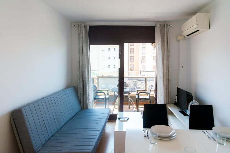 TV and multimedia, Living room, air conditioner