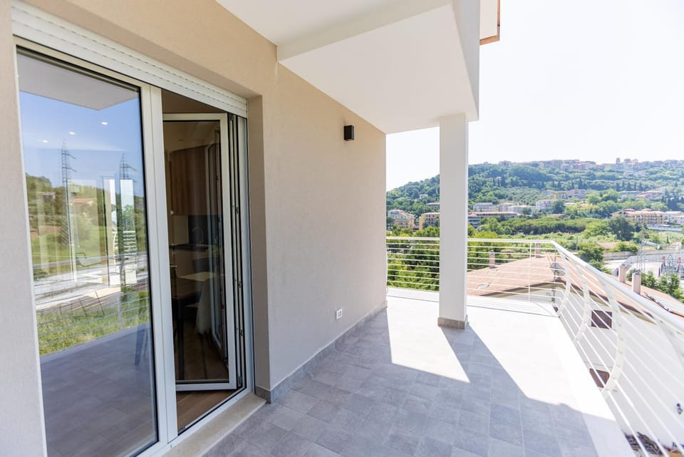 Natural landscape, View (from property/room), Balcony/Terrace
