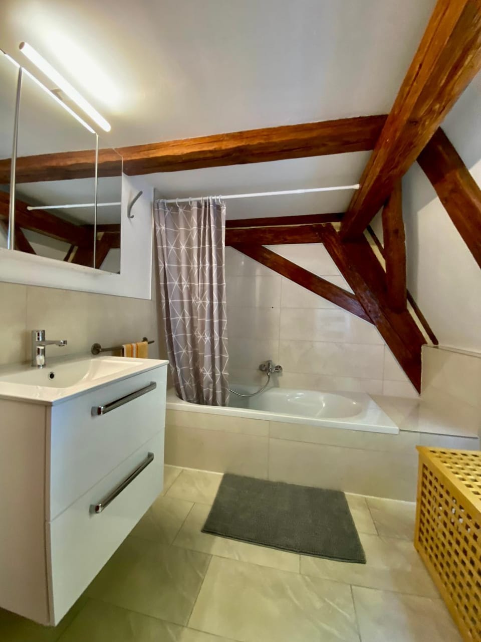 Bathroom, Bath