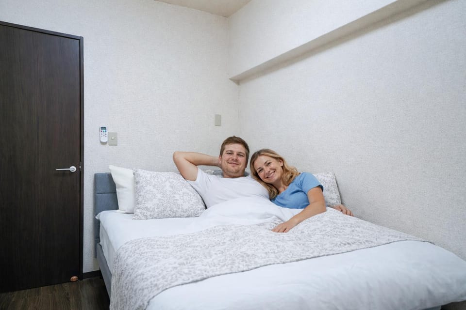 Bed, People, Photo of the whole room, Bedroom