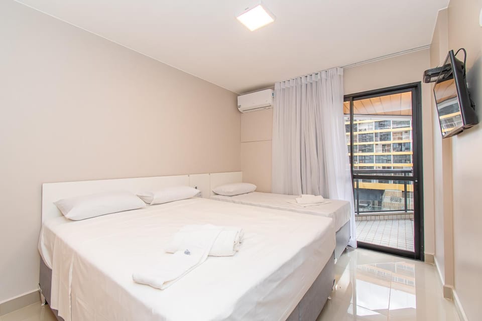 Bed, TV and multimedia, Photo of the whole room, Bedroom, air conditioner