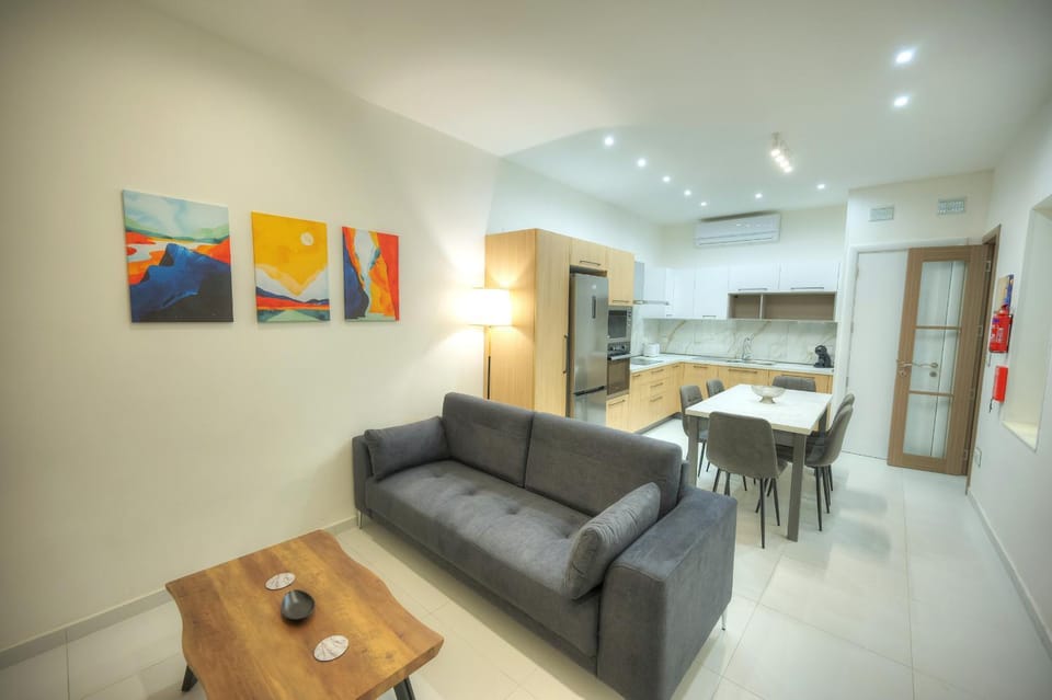 Britannia Suites, charming 2 bedroom flat JCAS2 Apartment in Malta
