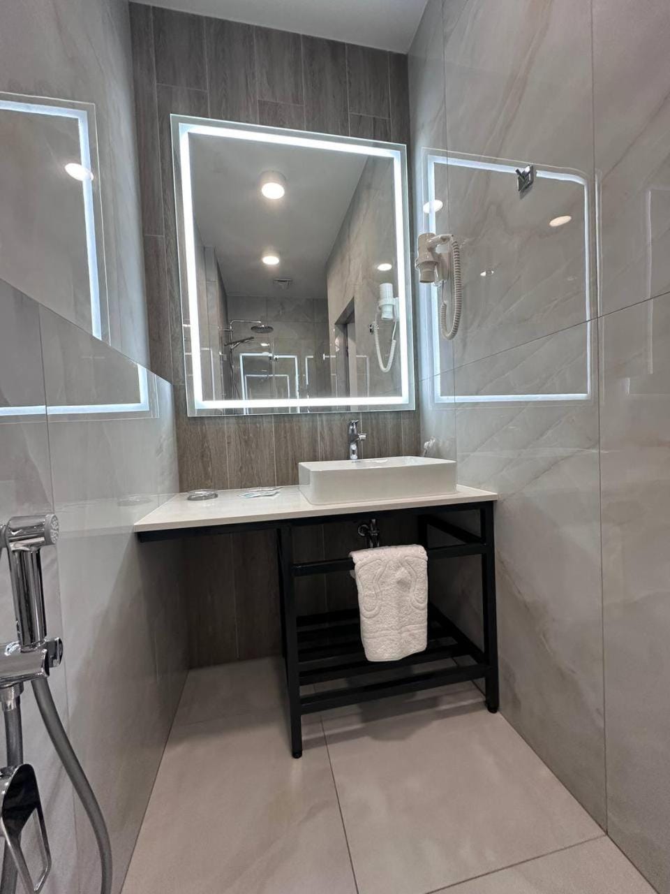 Shower, Bathroom