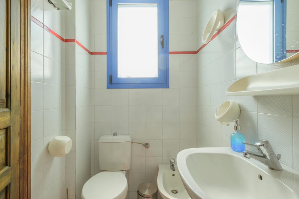 Shower, Toilet, bidet