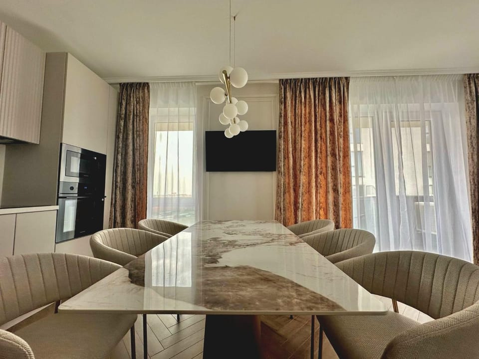 TV and multimedia, Dining area
