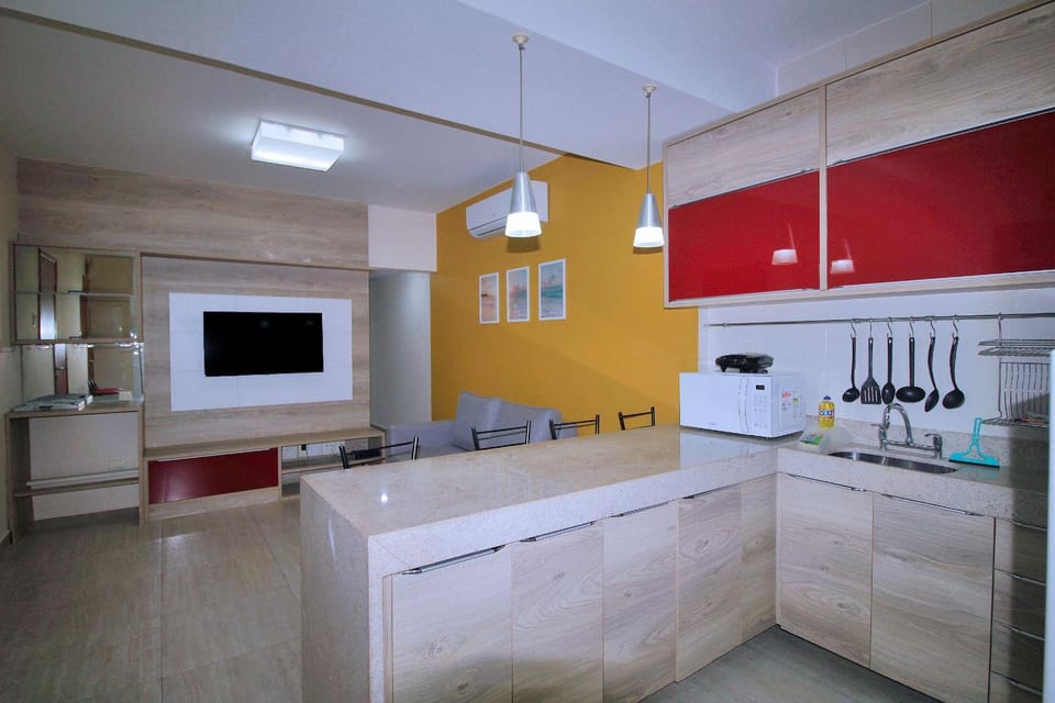 TV and multimedia, Kitchen or kitchenette, minibar, stove