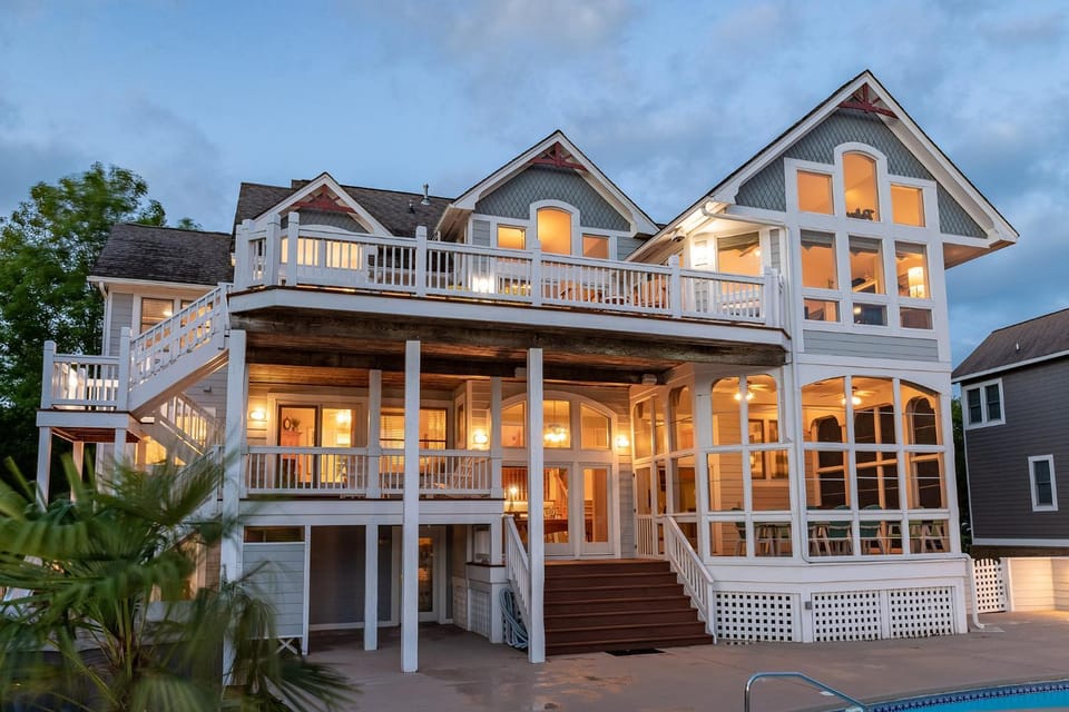 7th Heaven House in Corolla