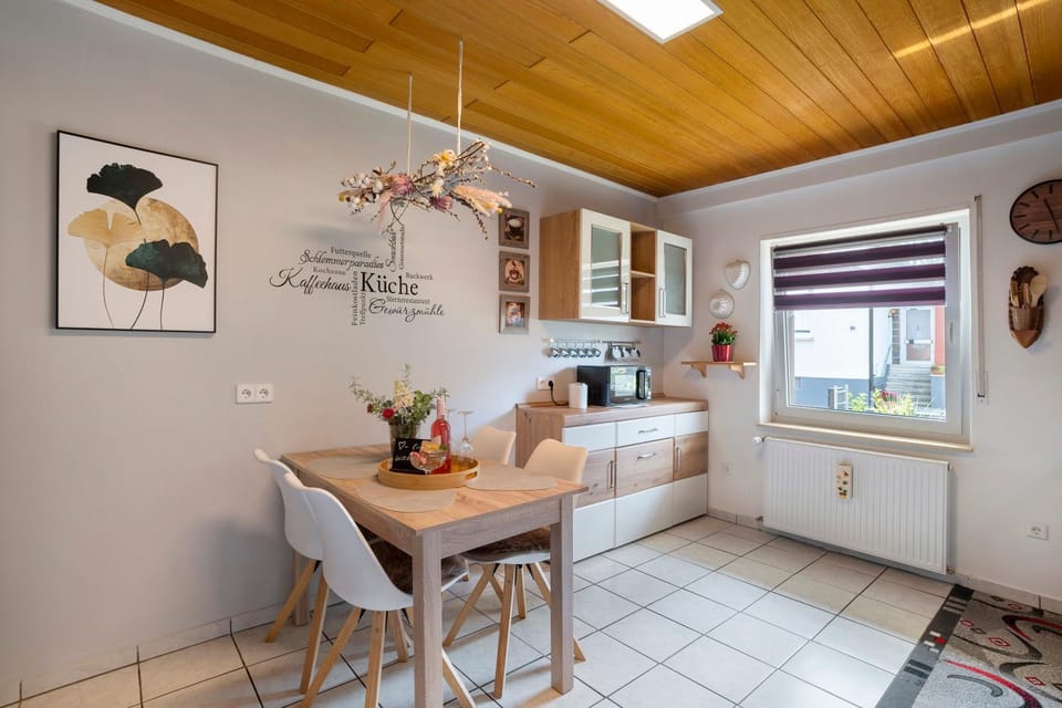 Property building, Kitchen or kitchenette, Living room