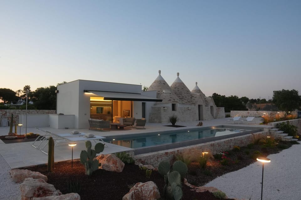 Property building, Swimming pool